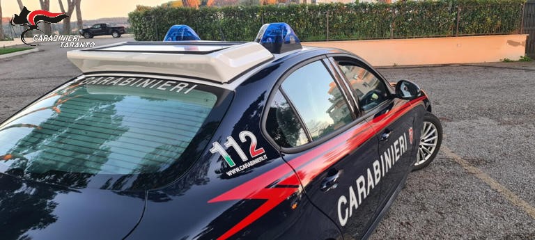 Taranto e Massafra: arrestati due presunti compagni violenti